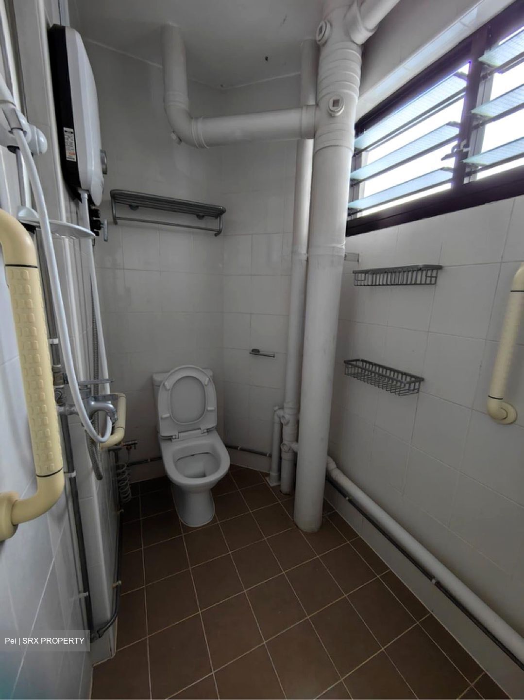 Blk 305 Hong Kah East Garden (Jurong East), HDB 5 Rooms #578159301